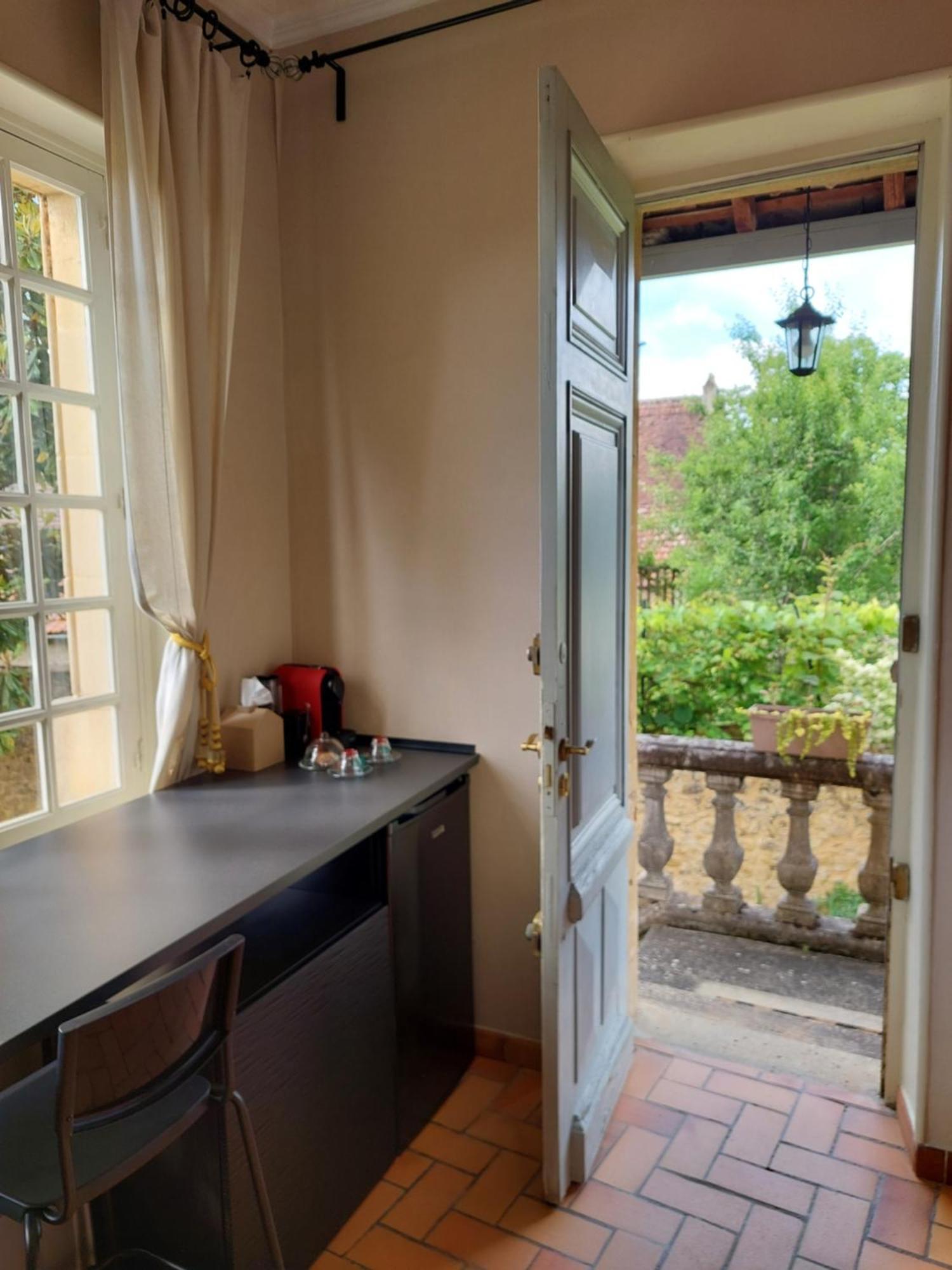 Rue Du Chateau Lalinde Exterior photo